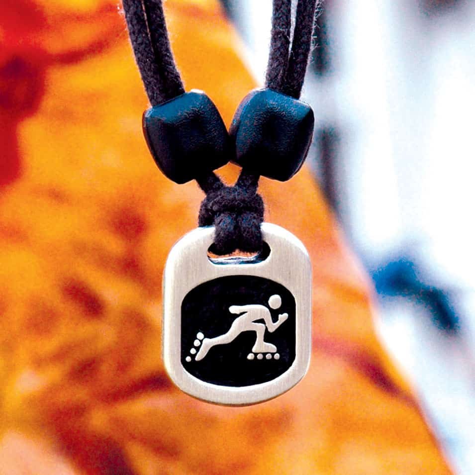 Pendentif en étain Patineur de Vitesse 2 Inline Speed Skater Pewter Sports Pendant